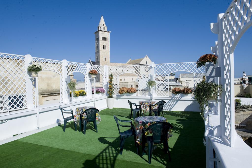 Guest house White House Trani